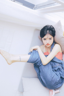漂亮高中女生